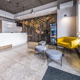 Hotel 107, готель у місті Румя