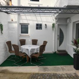 Ferienhaus Herzblume، فندق في كوشيم