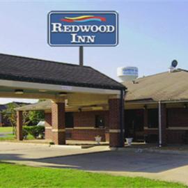 Redwood Inn - White Hall، فندق في White Hall