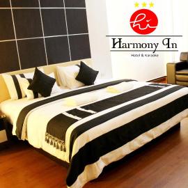 Hotel Harmony In & Karaoke, hotel em Pontianak