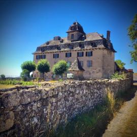 Chateau de Cours, hotelli kohteessa Sénezergues