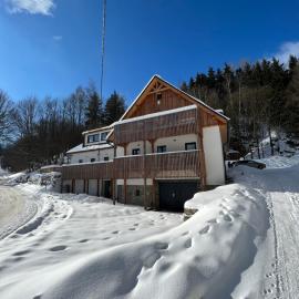 Apartmány NONE, hotel a Branná