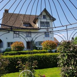 BnB Elsenerhaus, hotel v destinaci Bilten