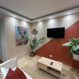 MIRA - Sublime apartment close to train station, hotel em Corbeil-Essonnes