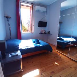 Studio Calme avec Jardin, T6 Mermoz-Moselle & Métro D Mermoz-Pinel, Proche Hôpital Mermoz, Édouard Herriot, Centre Formation APTH BVT