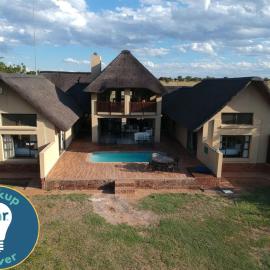 Moshate Lodge Zebula 4 Bedroom Holiday home