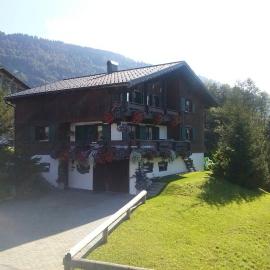 Apartment Jaegerhaus, hotel v destinaci Andelsbuch