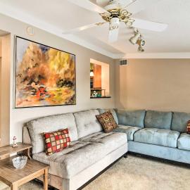 Snowbird Sanctuary w/ Covered Patio in Bradenton