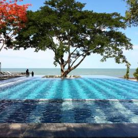 Viesnīca บ้านแสนคราม ห้องติดสระ Baan San Kraam HUA HIN Family Room - Pool Access pilsētā Phetčaburi