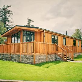 Loch Lomond Castle Lodges, hotel v mestu Balloch