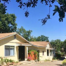 Sierra Sunset Cottage -Yosemite area vacation cottage, מלון באהוואני