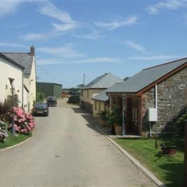 Frankaborough Farm Holiday Cottages, Hotel in Virginstow
