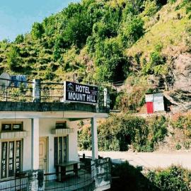 Hotel Mount Hills by StayApart, hotel in Ukhimath