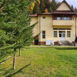 PENSIUNEA HARTAGU, hótel í Baile Siriu