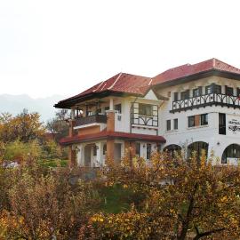Conacul Lilium, hotel a Bran