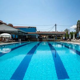 Perkes Hotel Complex, hotel din Laganas