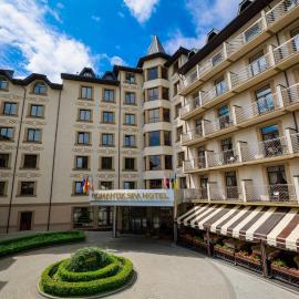 Romantik Spa Hotel, hotel u gradu Jaremče