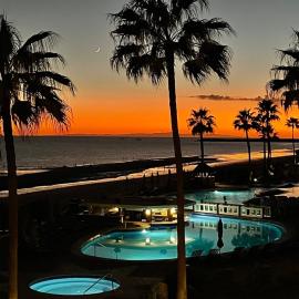 Sonoran Sea Resort BEACHFRONT Condo E203, hotel v destinácii Puerto Peñasco