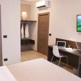 61cavour, hotel Santena városában