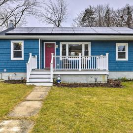 Charming Rocky Point Home ~ 1 Mi to Beach!, hotel v destinácii Rocky Point