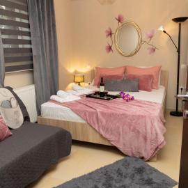 Vivi 's guesthouse, hotel in Tríkala