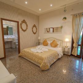Vitti's Home Verona