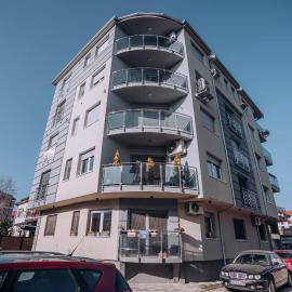 Darki Apartments 4 - Very central, two and three bedrooms apartments with free parking