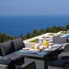 Pantheon Villas, hotelli kohteessa Agios Nikitas