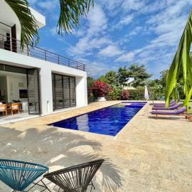 Casa campestre Solé mediterranea con piscina en Anapoima