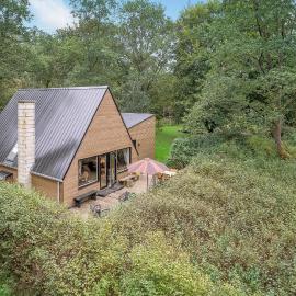 Awesome Home In Bjerringbro With Wifi, hotel en Bjerringbro