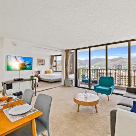 Viesnīca Waikiki Banyan condo - pool, sauna & beach access Honolulu