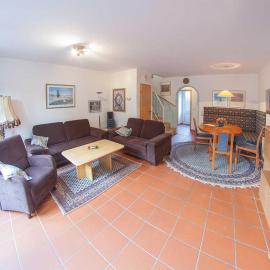 Ferienhaus Wattwurm 2, FeWo Vermittlung Nordsee، فندق في دانغاست