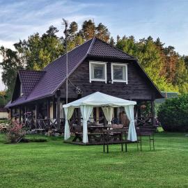 Trainiškio pirkia, khách sạn ở Ginučiai
