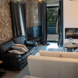 Triantos Guesthome Studio، فندق في تريبوليس