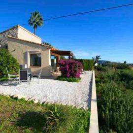 Private house ' Estufa' with a beautiful view