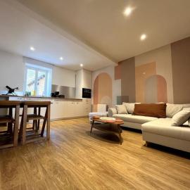 Élégant T2 entièrement rénové, hotel din Concarneau