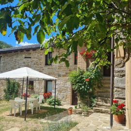 Agriturismo Il Noce d'Oro, hotel en Borgo Val di Taro