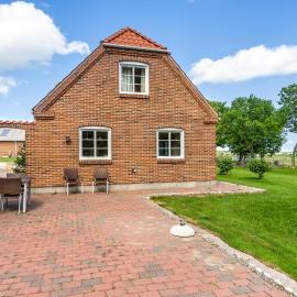 3 Bedroom Cozy Home In Vesløs、Vesløsのホテル