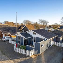 Beautiful Home In Hemmet With Wifi