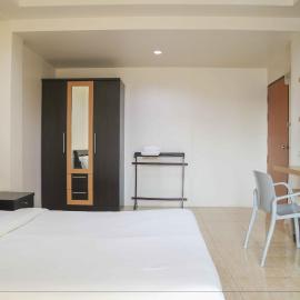 ดีลิฟวิ่ง เพลส มหาสารคาม, hotel Mahaszarakhamban