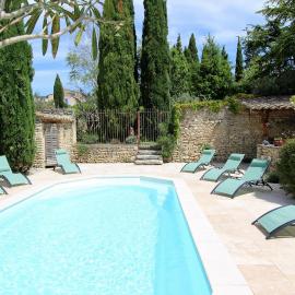 Gites Provence et Nature - Ambiance familiale et conviviale en Luberon, hotel a Cabrières-dʼAvignon