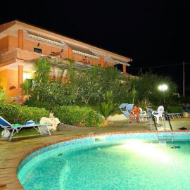 Agriturismo Brace, hotel in Santa Domenica