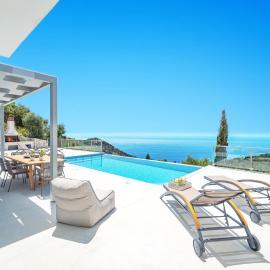 Villa Owls Secret by Villa Plus, hotel u gradu Drymon