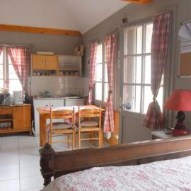 Gite Hôtel chambre d' hôtes et roulottes et du Ternois, hotel i Saint-Pol-sur-Ternoise