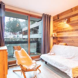 La Pirouette - Appt pour 8 vue sur piste, hotel in Villarembert