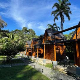 Bungalows Sloth, hotel u gradu Manzaniljo