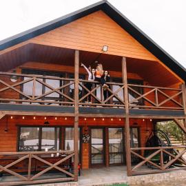 Перлина Буковини, hotel in Lipovany