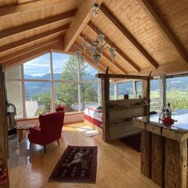 Atelier mit Bergblick, hotel in Dietmannsdorf bei Trieben