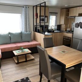 Mobilhome bora bora, hotel di Pont-Aven