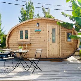 Arrebol Suite con Jacuzzi, piscina y naturaleza, Hotel in Buzanada